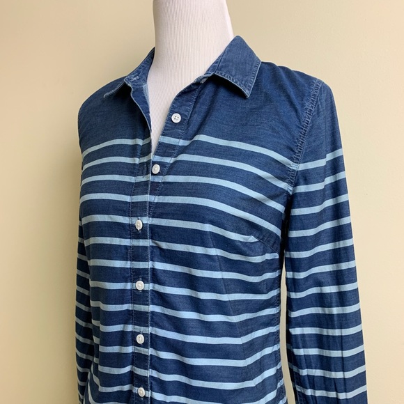 Crown & Ivy denim Shirt. Size S - Picture 5 of 7